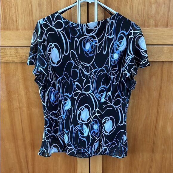 Asymmetrical Blue and Black Ruffled Short Sleeve Blouse - Picture 9 of 9